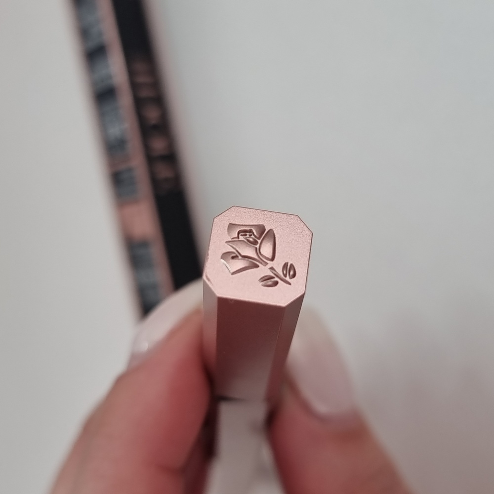 Lancome IDOLE waterproof eyeliner - Picture 3 of 4